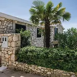 Stunning In With Jacuzzi Σπίτι διακοπών