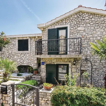 Stunning In With Jacuzzi Ferienhaus *