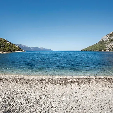 Stunning In With Jacuzzi * Klek