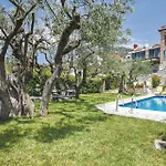 Tatil Evi Stunning In With Jacuzzi
