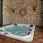 Tatil Evi Stunning In With Jacuzzi Klek