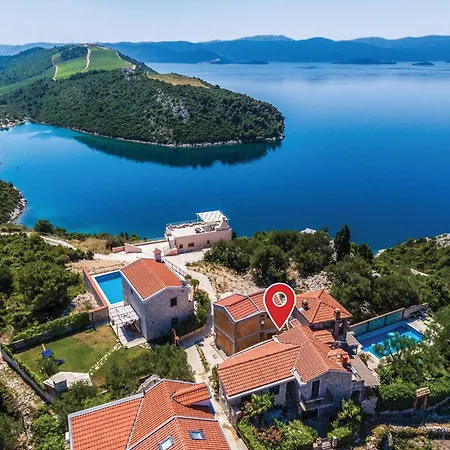 Stunning In With Jacuzzi * كليك