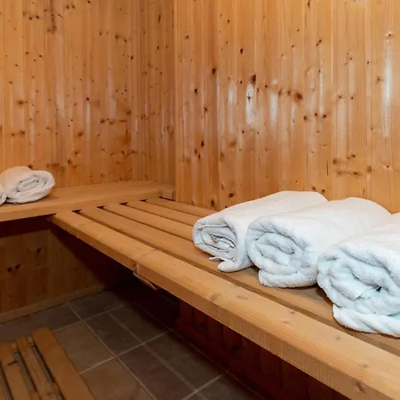 Сasa de vacaciones Lovely In With Sauna Klek